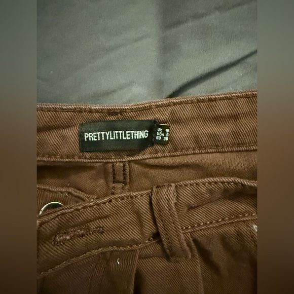 Pretty Little Thing Chocolate Seam Detail Wide Leg
Baggy Jeans - Picture 5 of 10